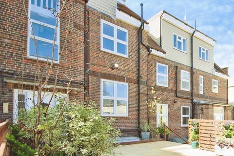 undefined, East Grinstead, West Sussex