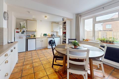 3 bedroom terraced house for sale, Caernarvon Road, Cheltenham