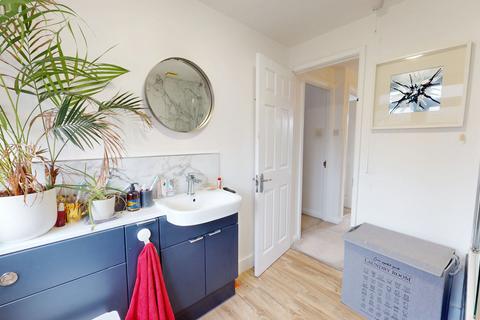 3 bedroom terraced house for sale, Caernarvon Road, Cheltenham