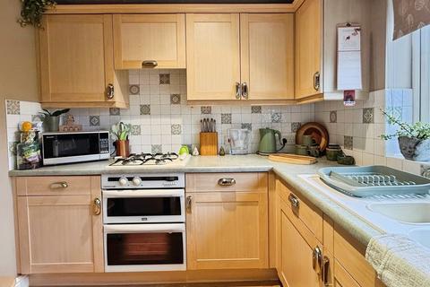 2 bedroom end of terrace house for sale, Coppice Close, Warminster