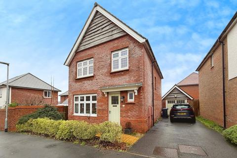 3 bedroom detached house for sale, Osprey Road, Warminster