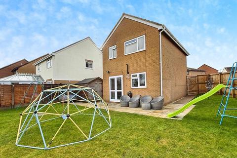 3 bedroom detached house for sale, The Teasels, Warminster