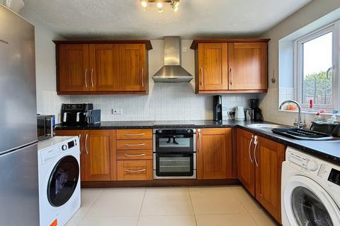 3 bedroom detached house for sale, The Teasels, Warminster