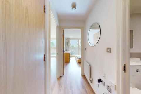 1 bedroom apartment to rent, Viridian Apartments, Battersea Park Road, London, SW8 4DB