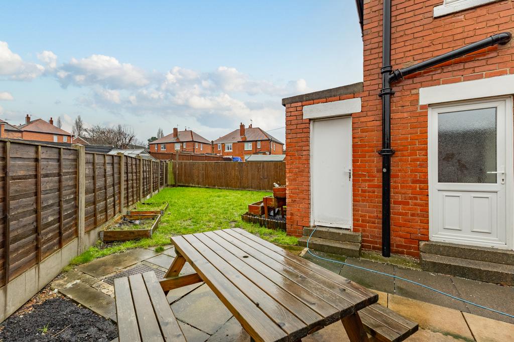 Side &amp; Rear Garden
