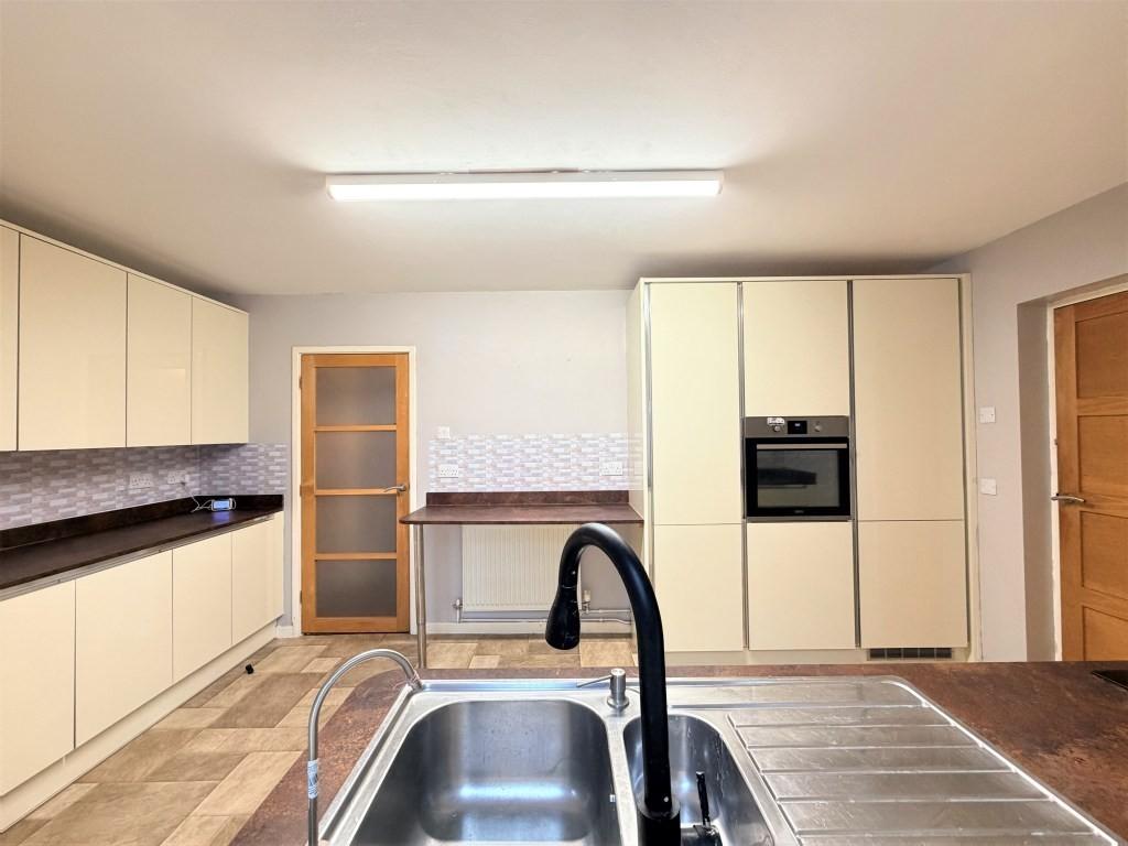 Kitchen2