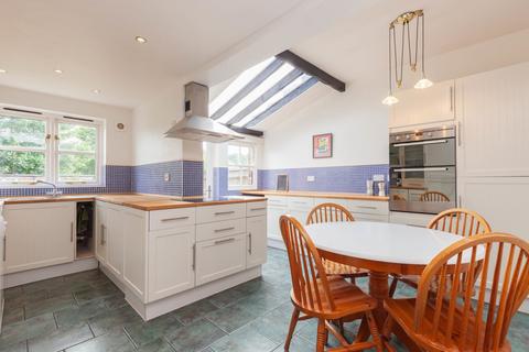 4 bedroom semi-detached house for sale, Henley Road Sandford-on-Thames OX4 4YW