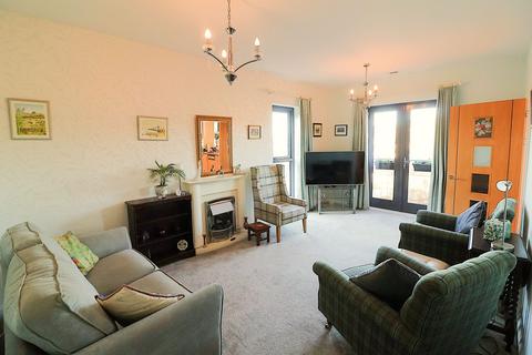 undefined, Chapel Street, Glossop SK13