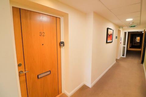 undefined, Chapel Street, Glossop SK13