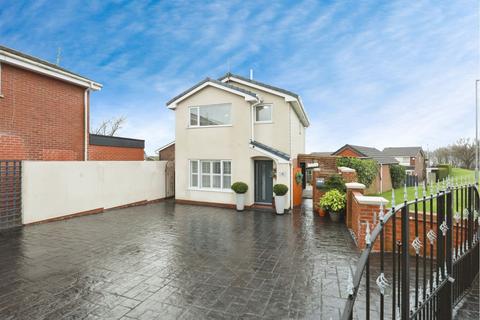 2 bedroom detached house for sale, Eden Close, Stoke-on-Trent, ST7