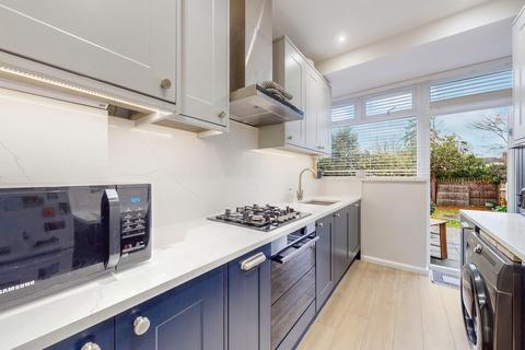 3 bedroom semi-detached house to rent, West Towers, Pinner HA5