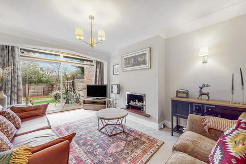 3 bedroom semi-detached house to rent, West Towers, Pinner HA5