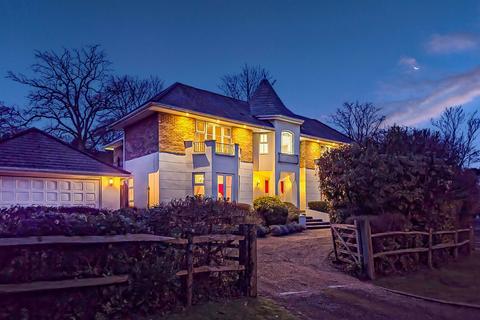 4 bedroom detached house for sale, Brassey Hill, Oxted RH8