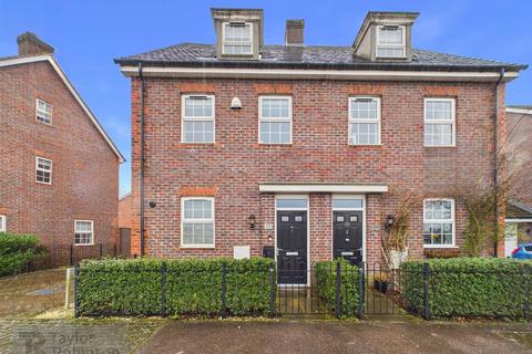 3 bedroom semi-detached house for sale, Somerley Drive, Crawley