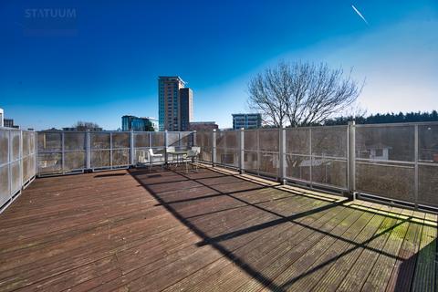 undefined, High Street, Stratford, London, E15
