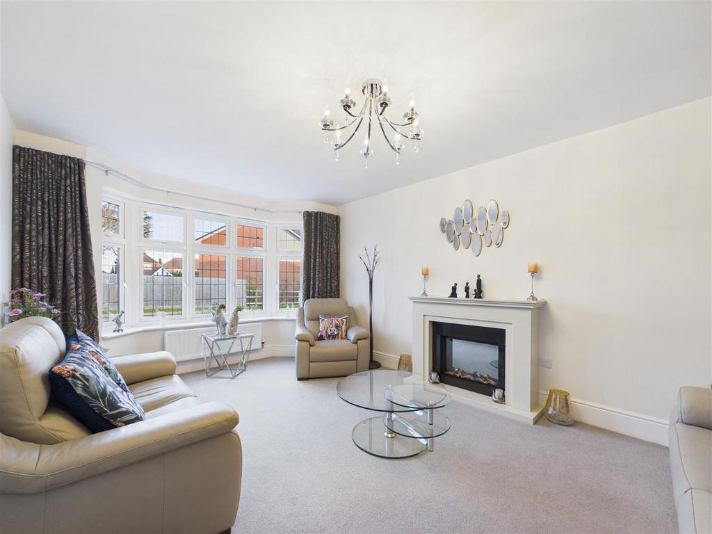 CAM05551 G0-PR0038-STILL033.jpg