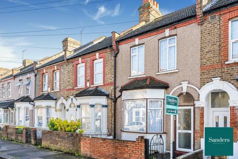 3 bedroom property for sale, Lancaster Road, Edmonton N18