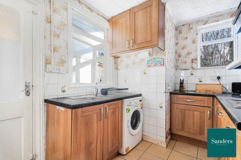 3 bedroom property for sale, Lancaster Road, Edmonton N18