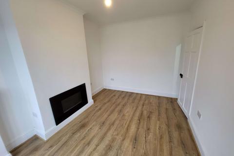 undefined, Luton LU2