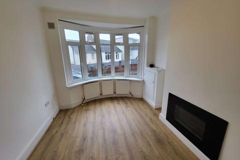 3 bedroom terraced house to rent, Luton LU2