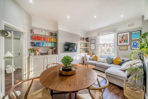 1 bedroom flat for sale, Balham High Road, London SW17
