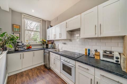 1 bedroom flat for sale, Balham High Road, London SW17