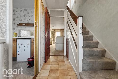 2 bedroom semi-detached house for sale, Wilmslow Drive, Ipswich