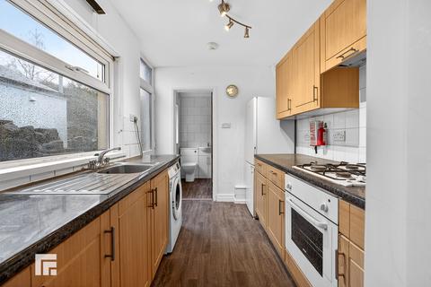 2 bedroom terraced house for sale, Inverness Place, Roath, Cardiff