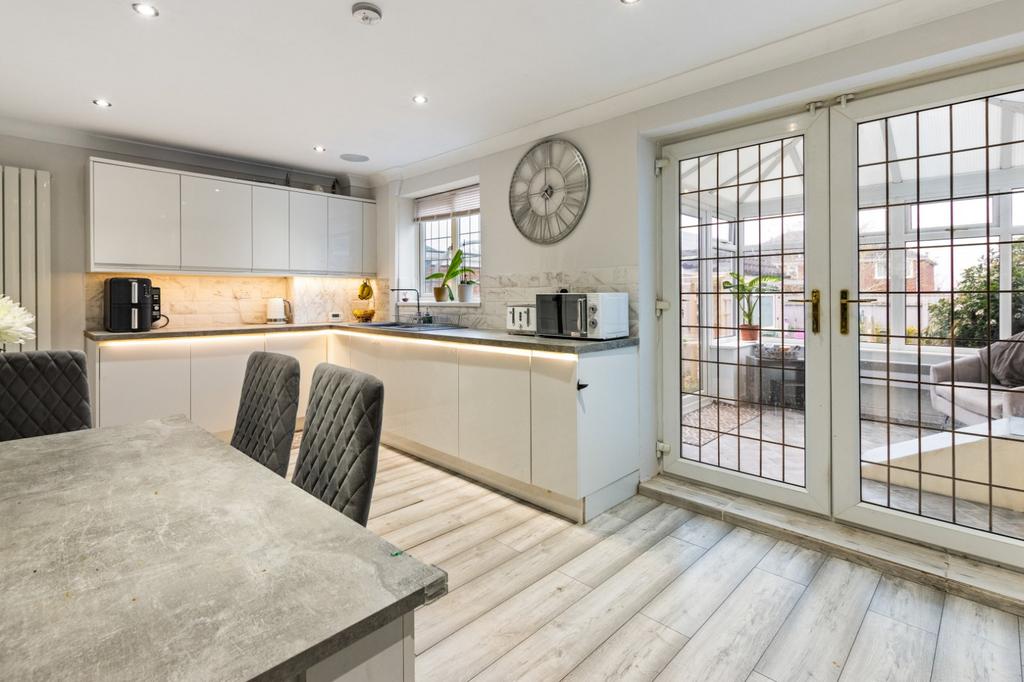 Kitchen Diner