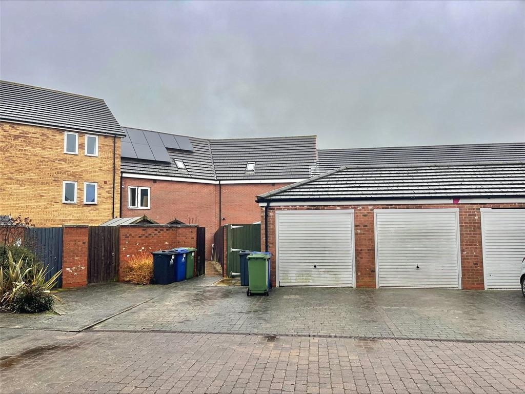 Middle Garage