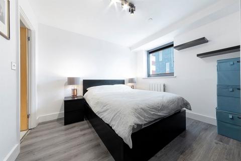 1 bedroom flat to rent, 41 Millharbour, London E14