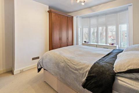 undefined, Roundway, Grimsby, DN34