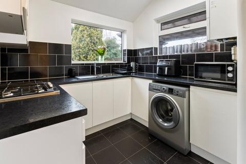 3 bedroom semi-detached house for sale, Roundway, Grimsby, DN34