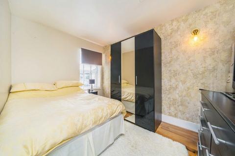 2 bedroom terraced house for sale, Staveley Road, Ashford TW15