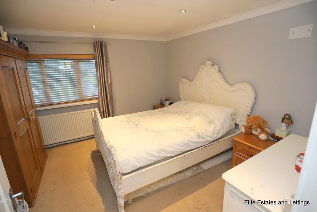 11 img 1697