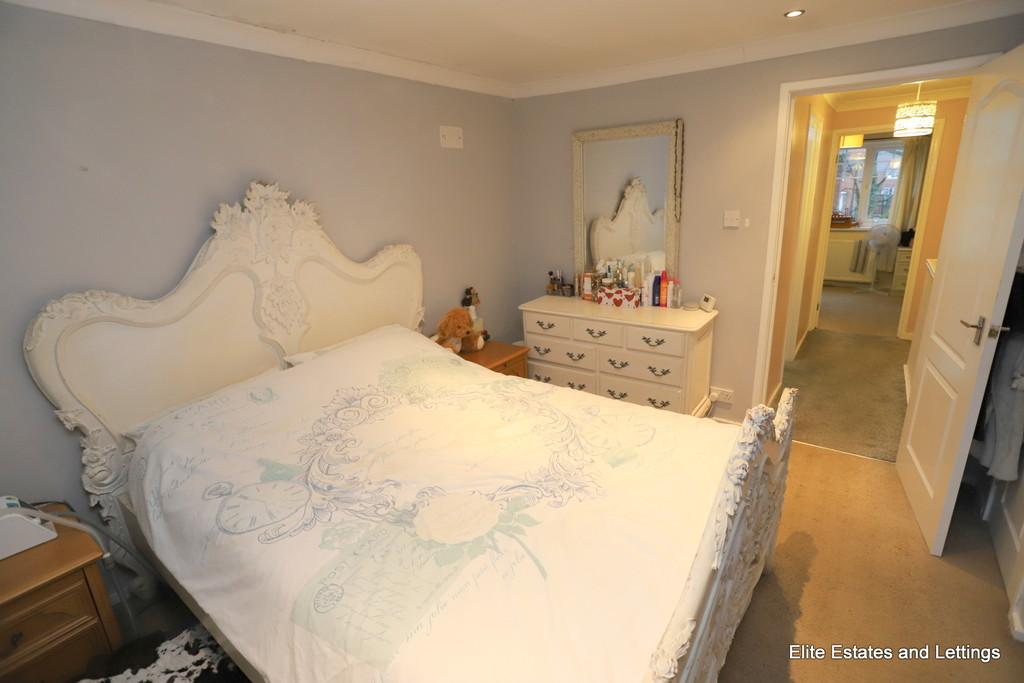 12 img 1698