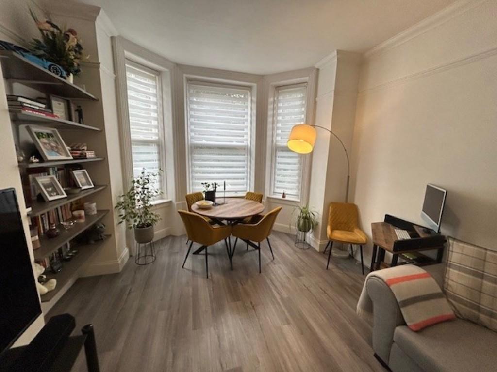 Wellington Road 61 - Flat 2 002 (002)