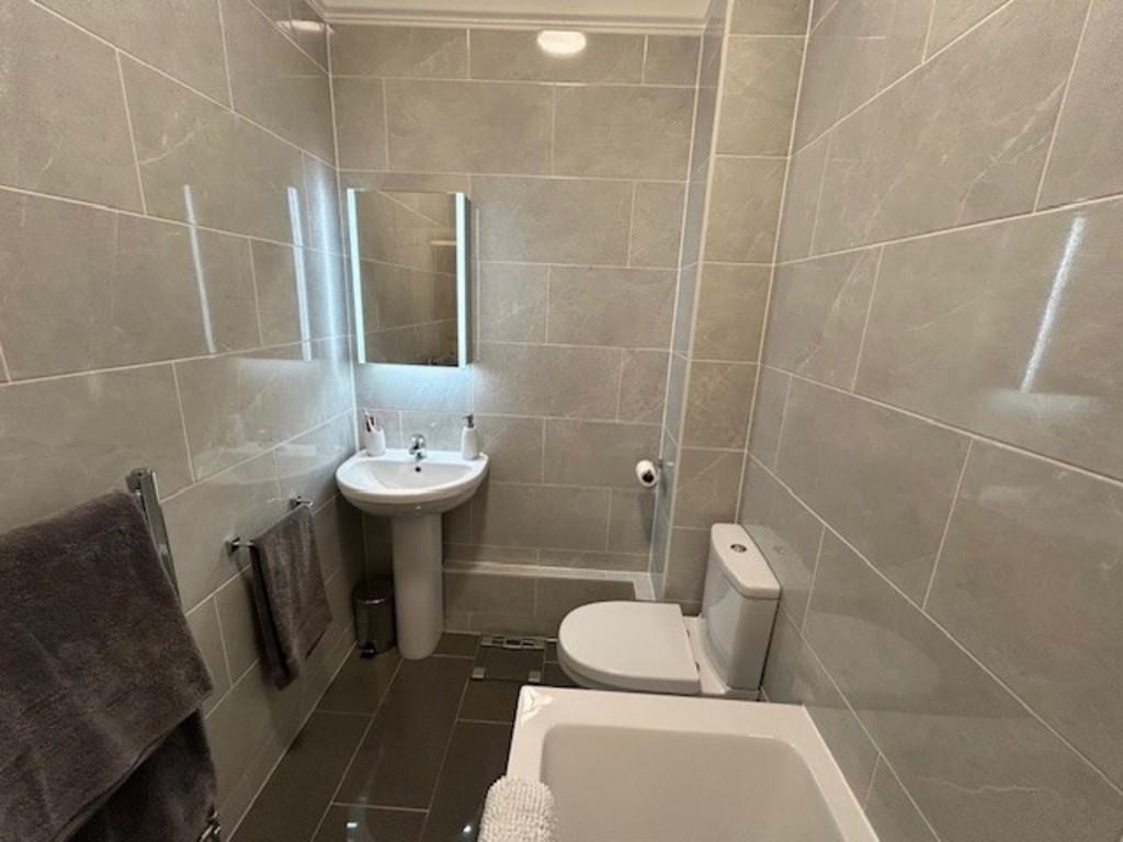 Wellington Road 61 - Flat 2 009 (002)