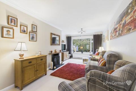 3 bedroom bungalow for sale, Church Lane, Barton-under-Needwood