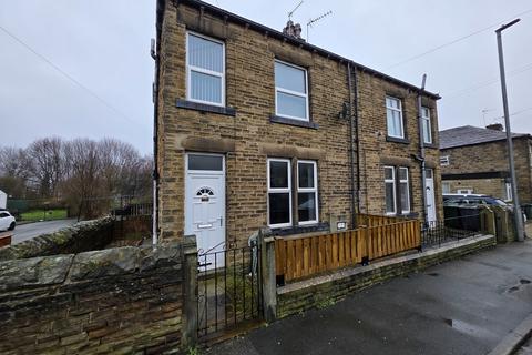 2 bedroom end of terrace house to rent, Union Road, Liversedge