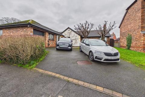 undefined, Llys Derwen, Higher Kinnerton