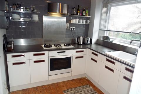undefined, 7 Avenues Court
