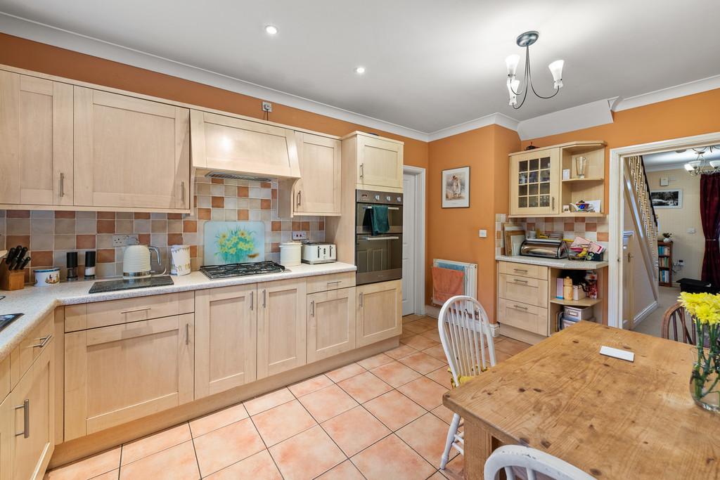 Kitchen 4