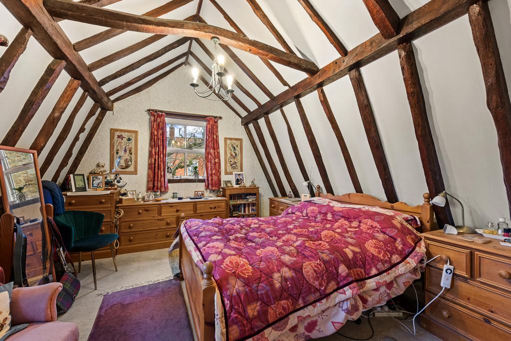 Bed 1 B