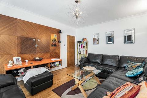 4 bedroom semi-detached house for sale, Norrys Road, Cockfosters, EN4
