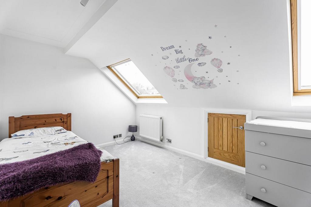 BEDROOM 4 (loft)