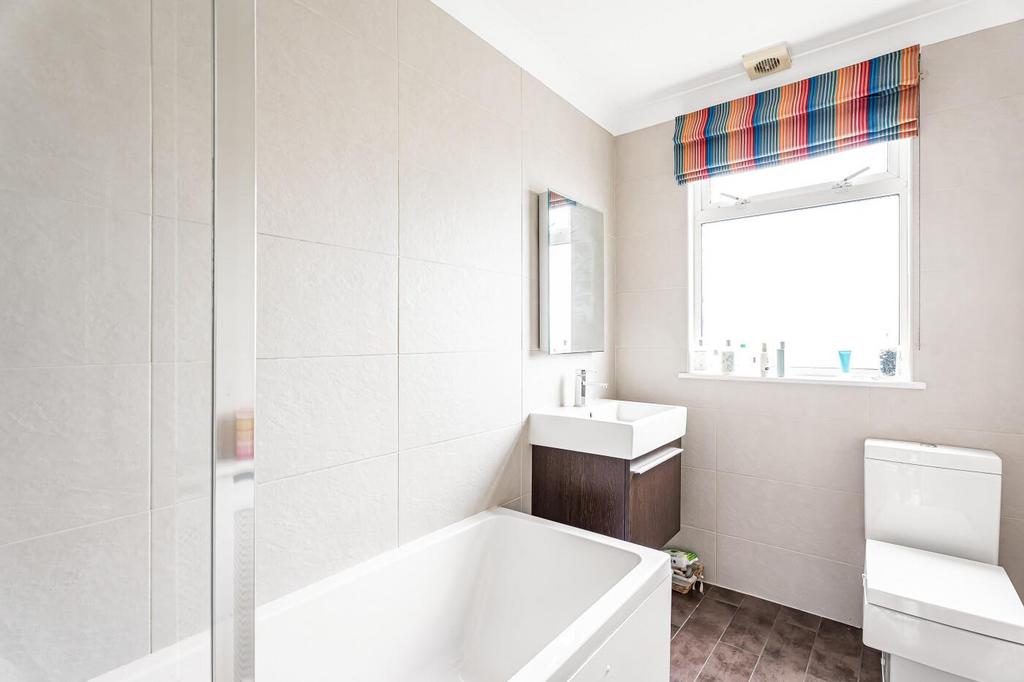 BATHROOM (loft)