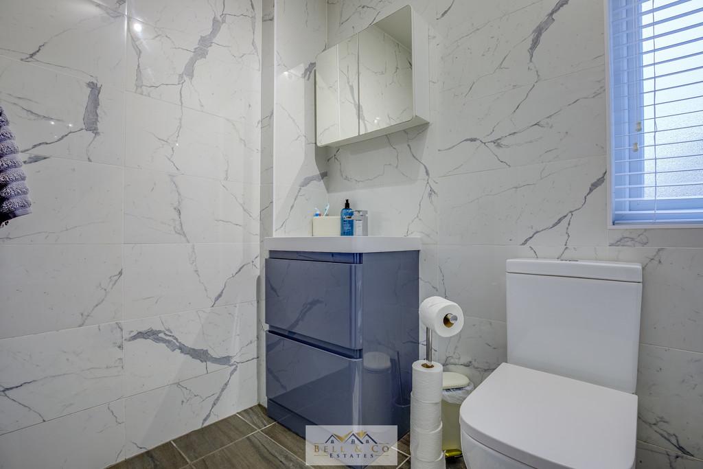 Bathroom 1.2