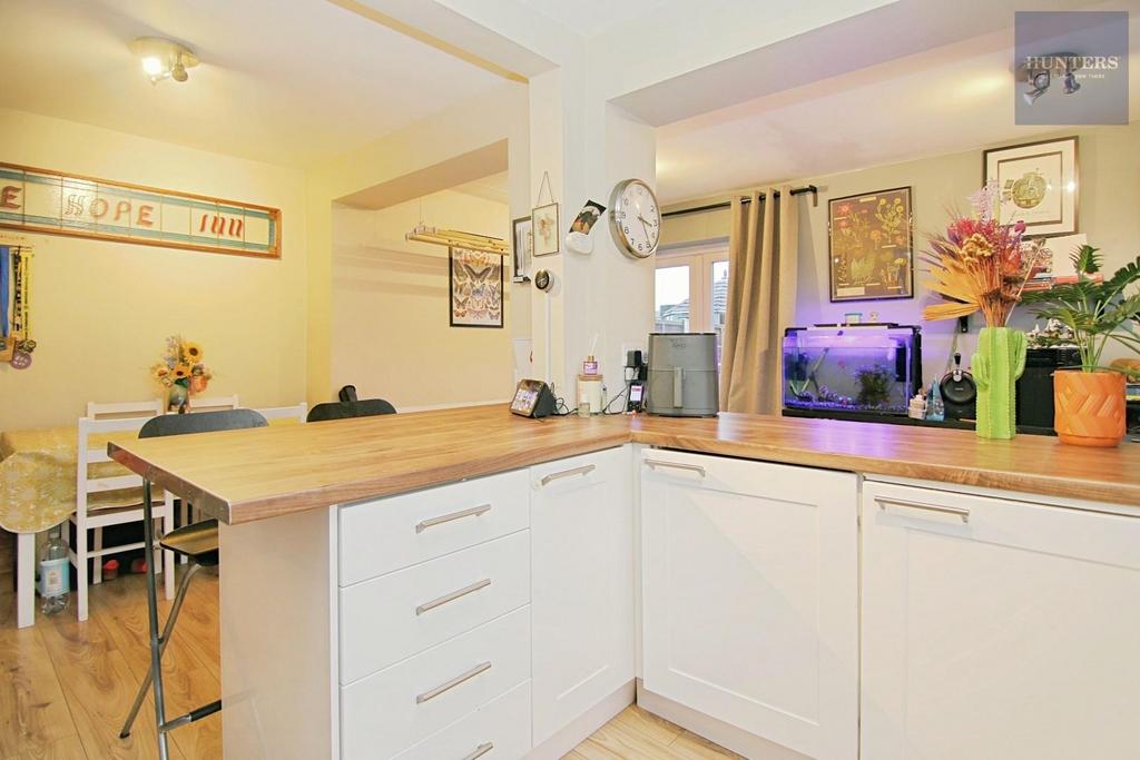 Dining kitchen