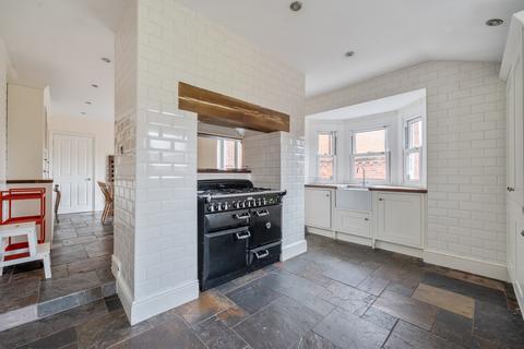 undefined, Castle Crescent, Berkshire RG1
